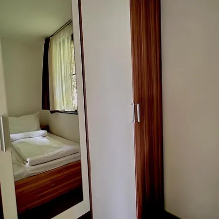 Lakehouse With Private Pier Apartment Balatonvilagos